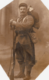 Pierre Octave Turb�  - 2�me R�giment d'Infanterie Coloniale avec son fusil Lebel � ba�onnette -  f�vrier 1915 (Photo Coll. JLB)